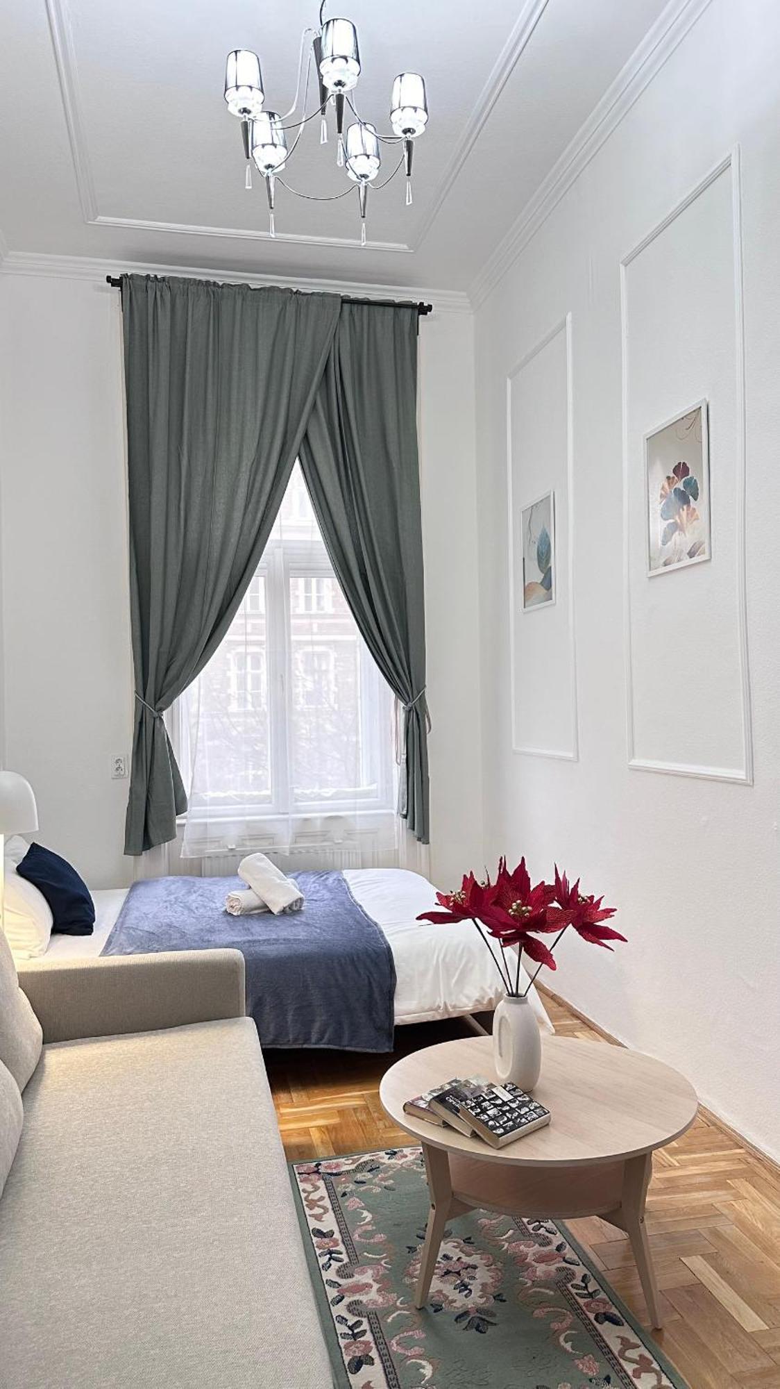 Jozsef 68 Apartment - Near Newyork Cafe — Fotók 2